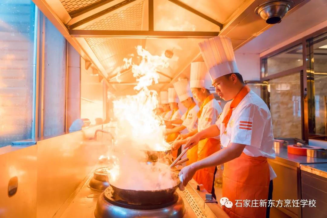 石家莊新東方：匠心傳承魯菜精髓，開啟職場烹飪新風(fēng)尚