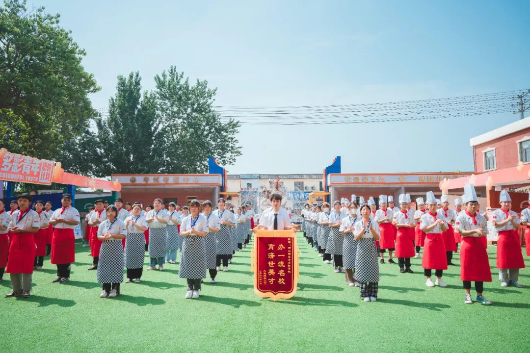 【畢業(yè)歡送會】熱烈歡送又一批畢業(yè)學(xué)子赴崗入職場！