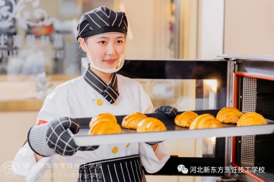 女生學什么技術好？女生初中生學西點