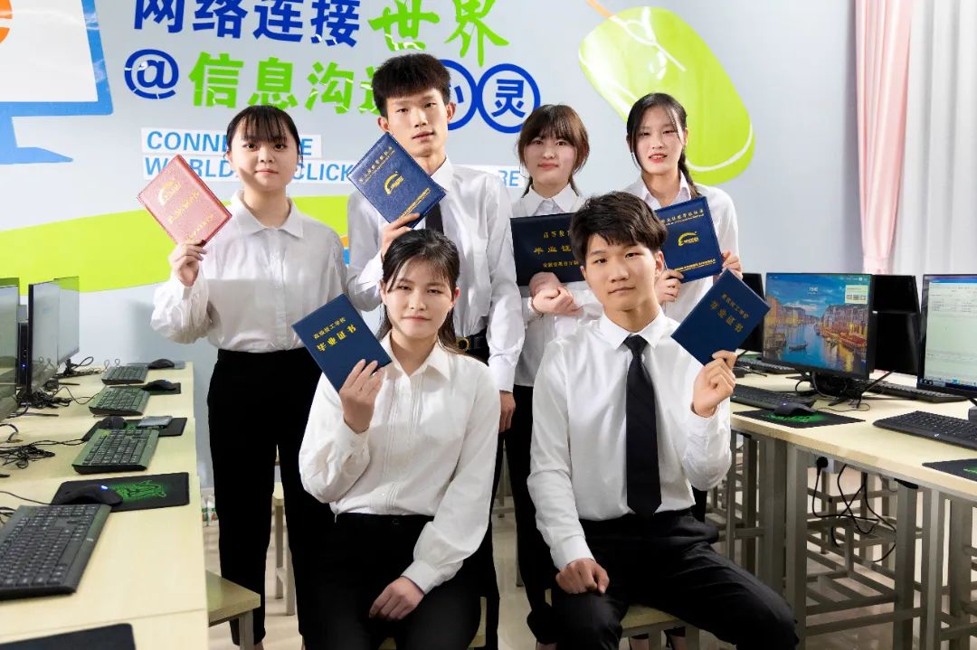 重要丨河北新東方學(xué)籍補(bǔ)錄名額分秒遞減，錯過這次再等一年！