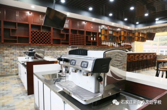 【短期飲品培訓(xùn)】趁夏季到來之前，學(xué)一門熱門技術(shù)創(chuàng)業(yè)實(shí)現(xiàn)增收!