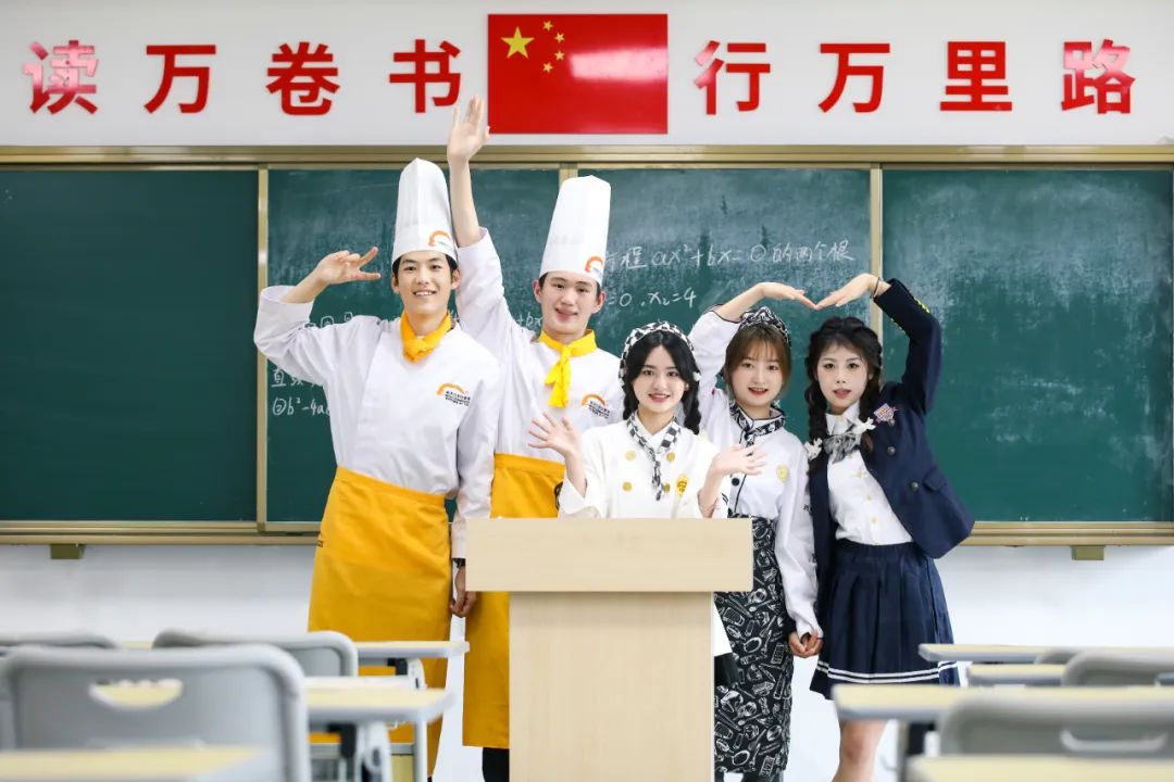 夢(mèng)想啟航，技能綻放的璀璨舞臺(tái)，河北新東方編織出你想要的詩和遠(yuǎn)方！