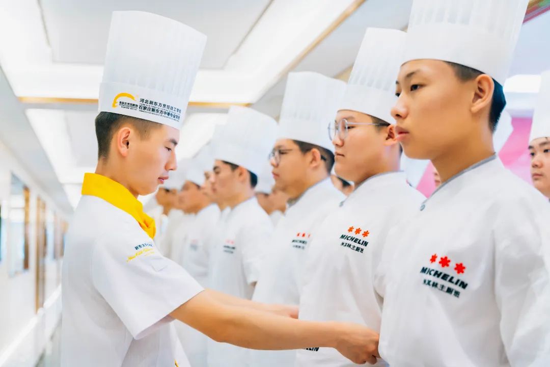 石家莊新東方中等專業(yè)學校中餐專業(yè)：烹飪夢想啟航，職業(yè)規(guī)劃照亮未來